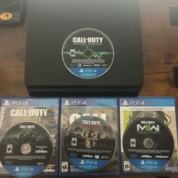 PS4 Slim w/ 4 CoD Games
