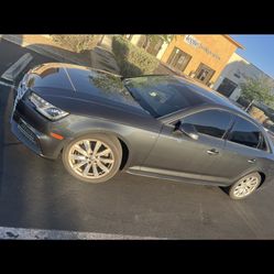 2018 Audi Q4 Premium 