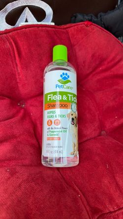 Flea and tick shampoo