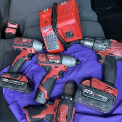 Milwaukee power tools  * read description *