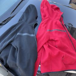 nike techs (not free)