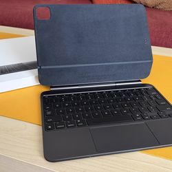 Apple Magic Keyboard for iPad Pro 11‑inch (M4/M5) Black