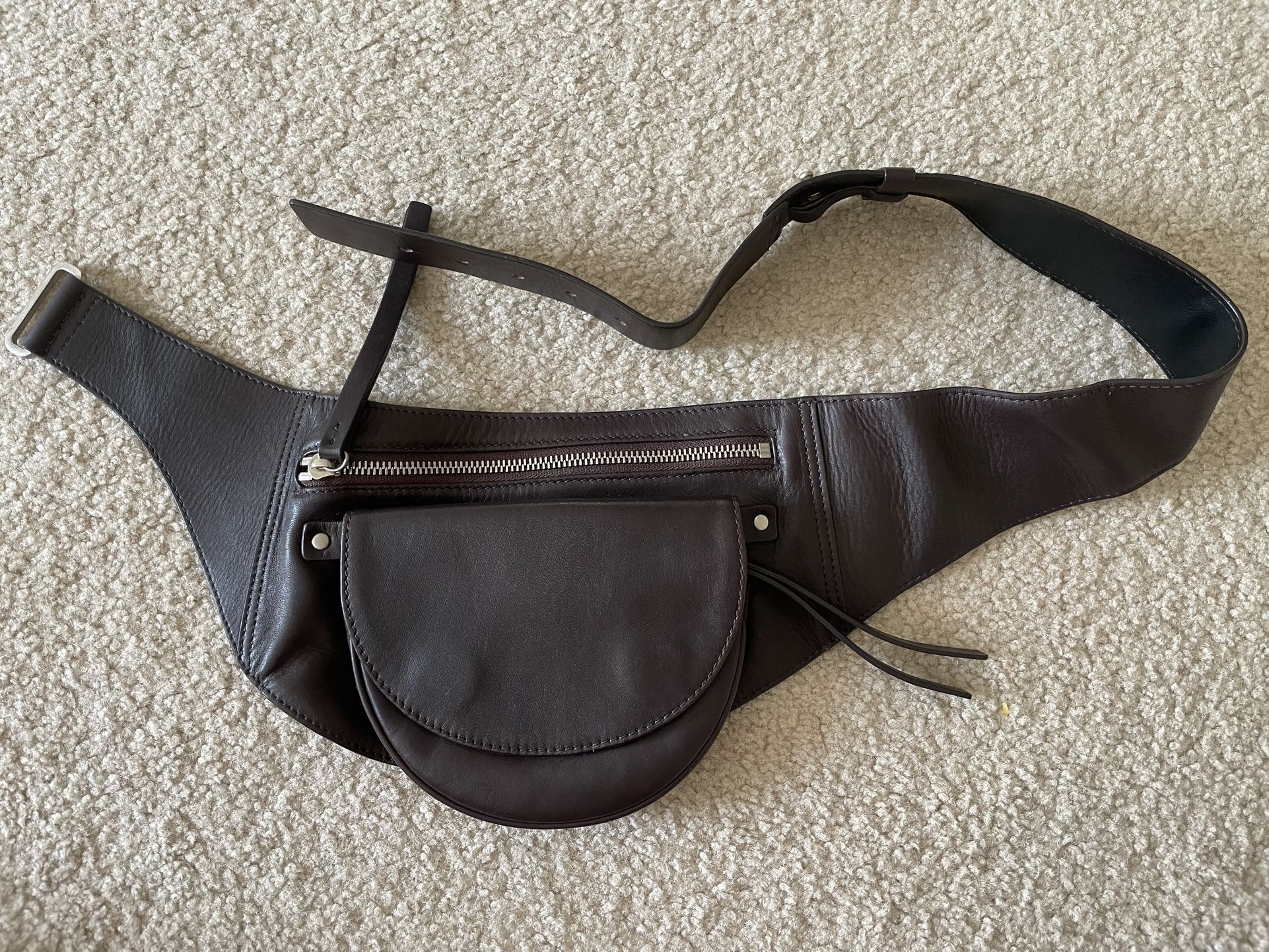 West Pouch (bag)