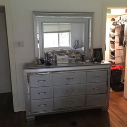 Dresser + Big Mirror + Box 