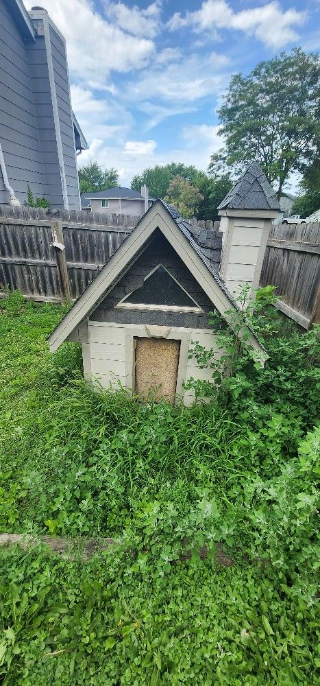 Dog House Free