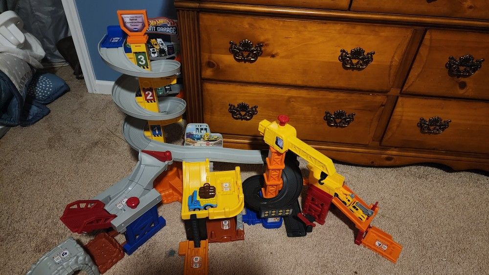 VTech Go! Go! Smart Wheels Speedy Spiral Construction Tower Track Set