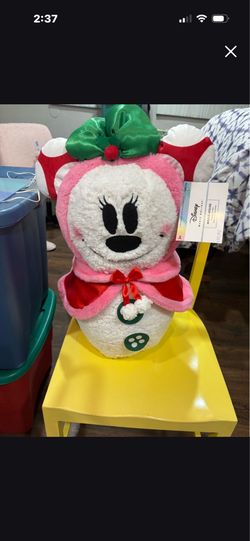 $10 Lot. Disney & Holiday Plush Bundle – 4 Pieces for $10! 🎁