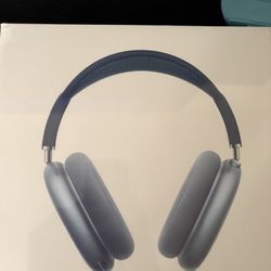 Apple AirPods Max – Blue – Brand New with Charger – Premium Over-Ear Headphones