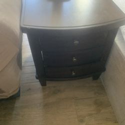 End Table— FREE