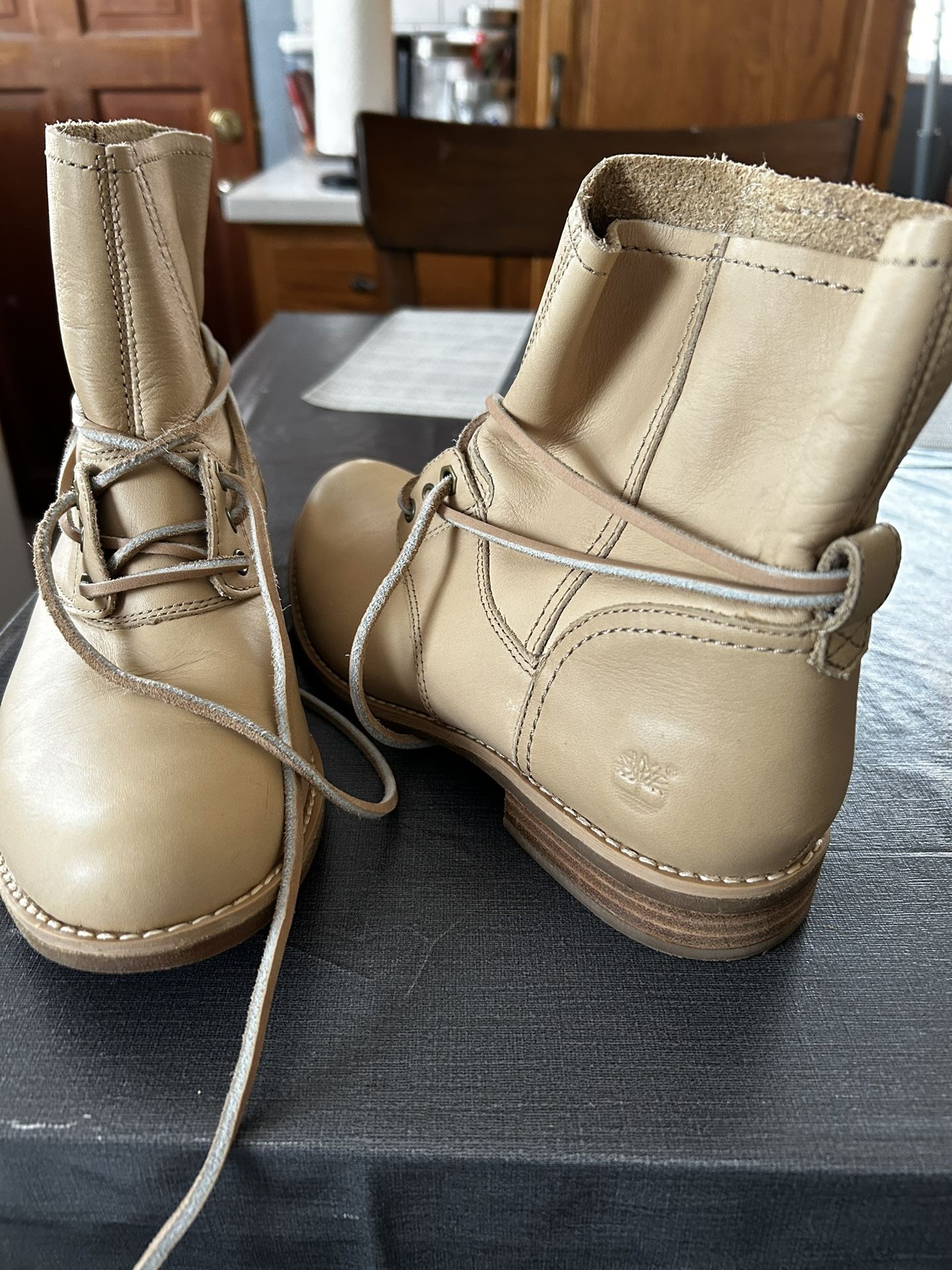 Timberland EarthKeepers Size 8