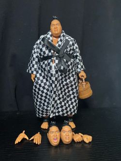Wwe ultimate target exclusive Yokozuna CHASE