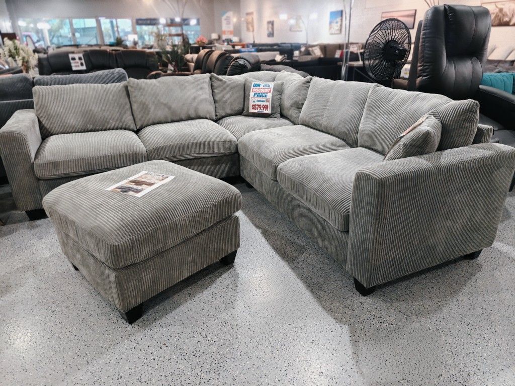 Sectional Couch With Ottoman 