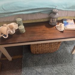 42" SOLID WOOD COFFEE/END OF BED TABLE