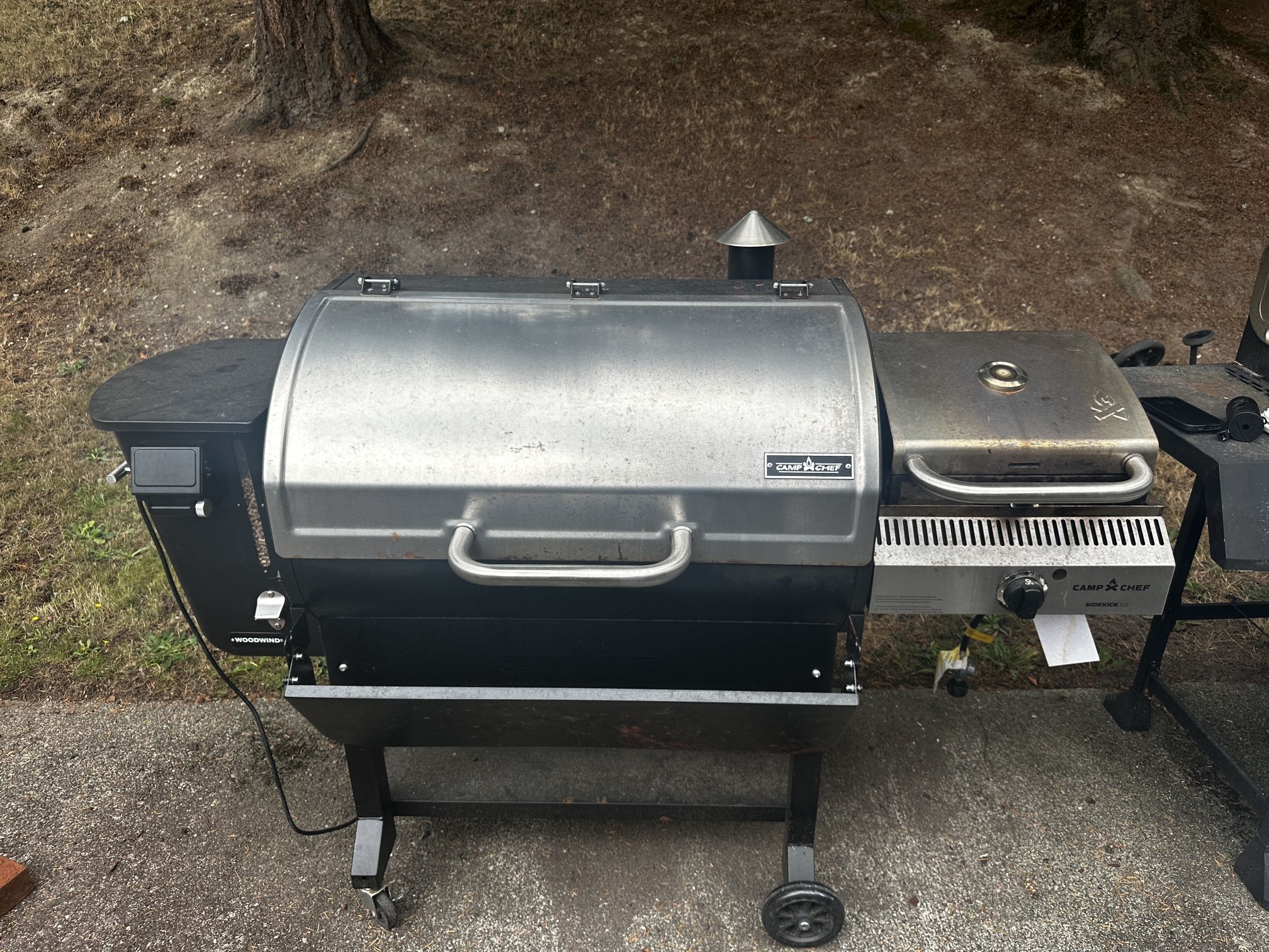 Camp Chef Smoker W. Sidekick 14