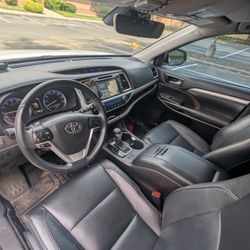 Toyota Higlander XLE AWD V6 3.5
