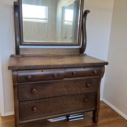Antique Tiger Oak Dresser with Harp Mirror