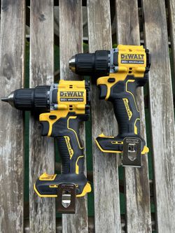 Dewalt Drill atomic 20v 60$ EACH Brand new