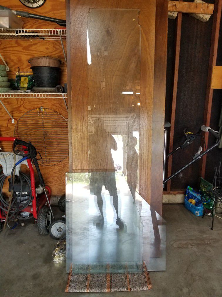 3 Pieces of Tempered Glass Shelving