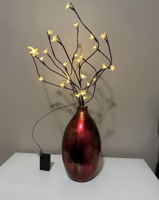 Vase W/Light Up Flowers 