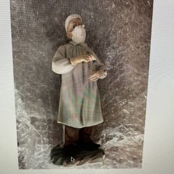 Porcelain And Wood Sculptures 