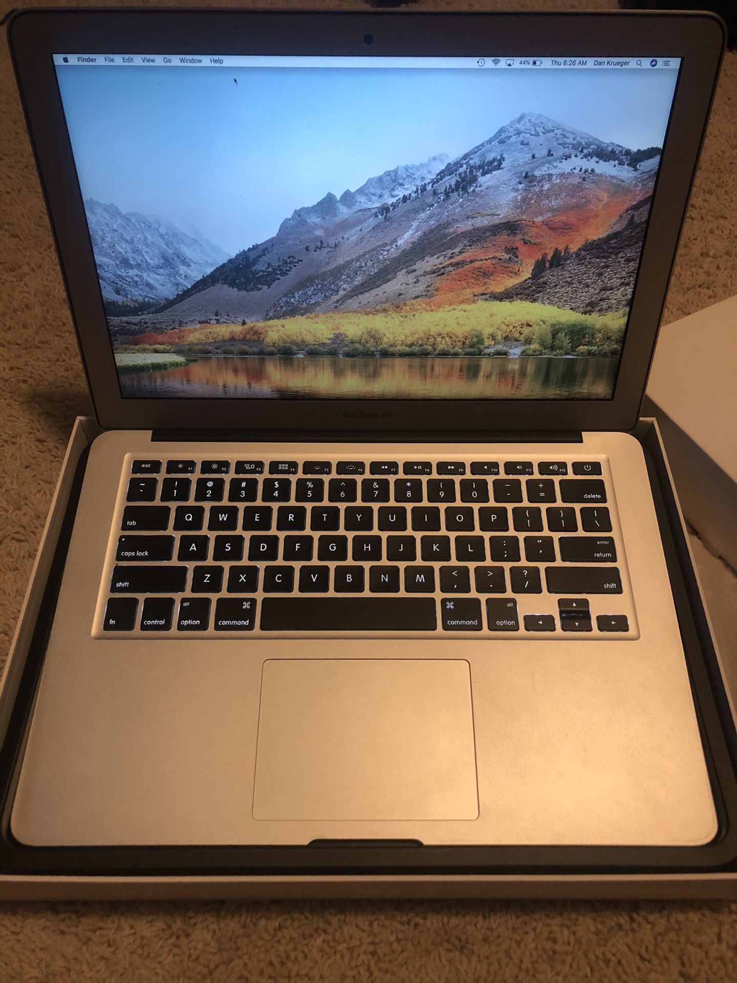 2015 MacBook Air i7 2.2 8GB RAM 512gb SSD