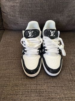 LV Trainers Size:10 (Brand new)