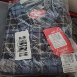 Brand New Milwaukee Flannel Size Xl $45 Pickup In Oakdale 