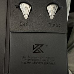 In Ears Kz 12 Drivers Used 3 Times In Box Just Sale I Have Other Set Of In Ears $60 Price Firm 