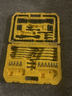 Dewalt  Ratchet Set 