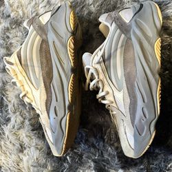 Adidas Yeezy Ortholite 700 Jordan 