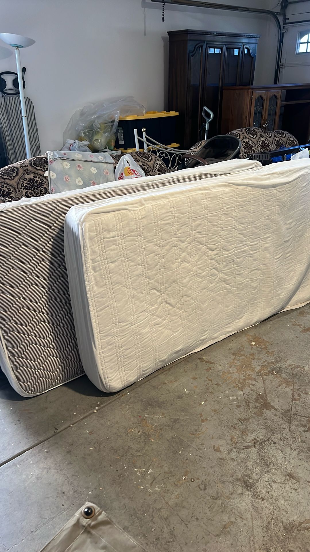 Dubal Beds Metal Frame With Mattress