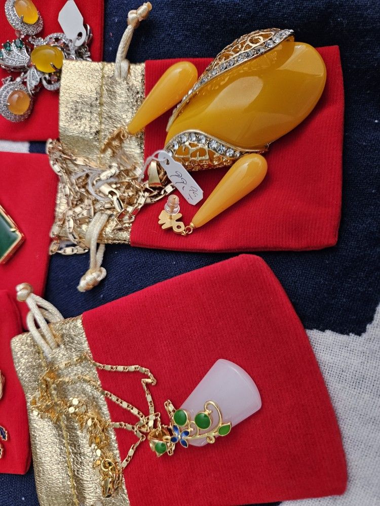 New JADE JEWELRY SETS , Now On Sale For $99 A Set. Bangle, Necklace , Earrings!