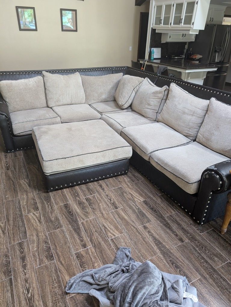 Sectional sofa