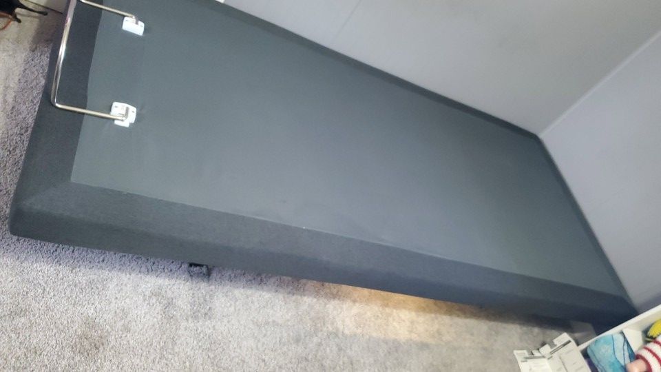2 Twin XL Adjustable Beds