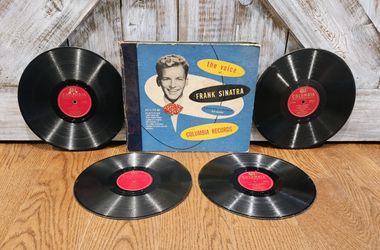 "The Voice of Frank Sinatra" 4 Shellac 10" Records 78 rpm! (C112)
