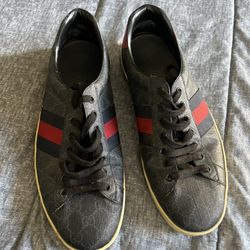 Men’s Gucci Sneakers 