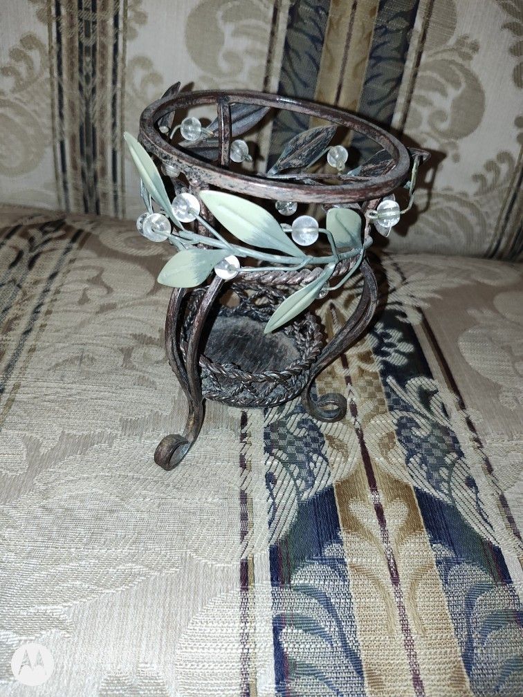BEAUTIFUL Plant Themed Pencil/Pen Holder