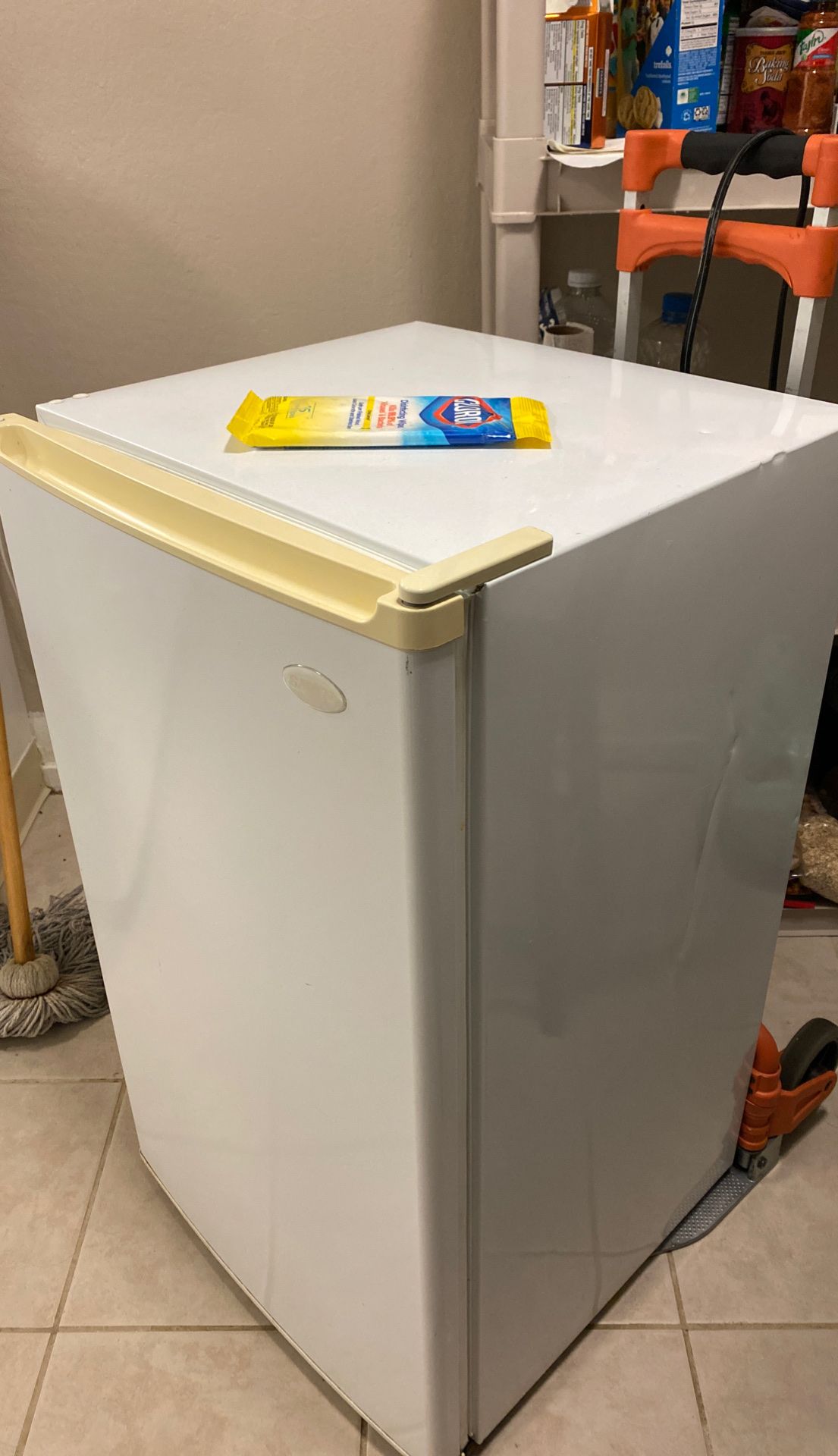 Sanyo Mini Fridge