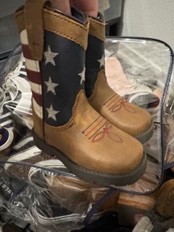 Baby boy boots size 4  brand new with box