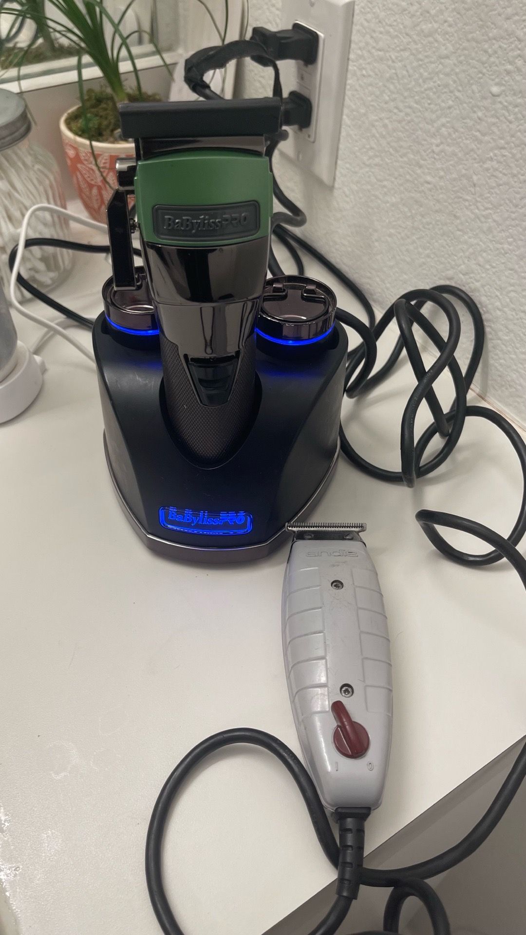 Babyliss cordless clippers @ Andis trimmers.