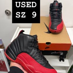 USED Air Jordan 12 Flu games SZ 9