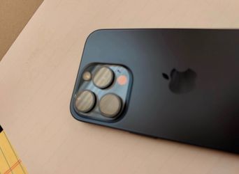 iPhone 15 Pro 128GB (UNLOCKED)