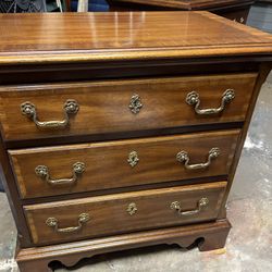 Early American Nightstands (pair)
