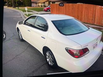 2004 Lexus 330
