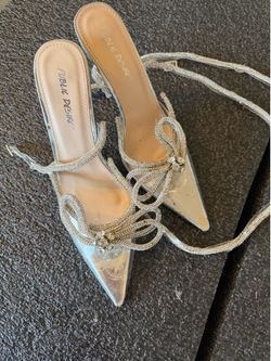 High heels size 9