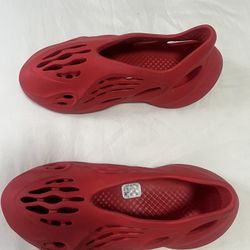Adidas Yeezy Foam Runner Vermillion Size 9 MEN