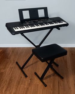 Yamaha piano keyboard E263