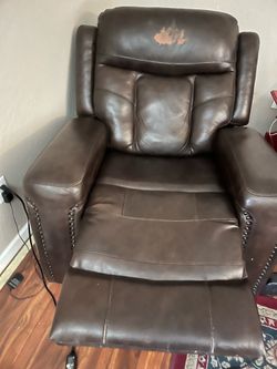 Leather sofa and recliner