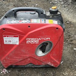 Predator Inverter Generator 2000