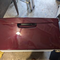 Red Laundry Pedestal